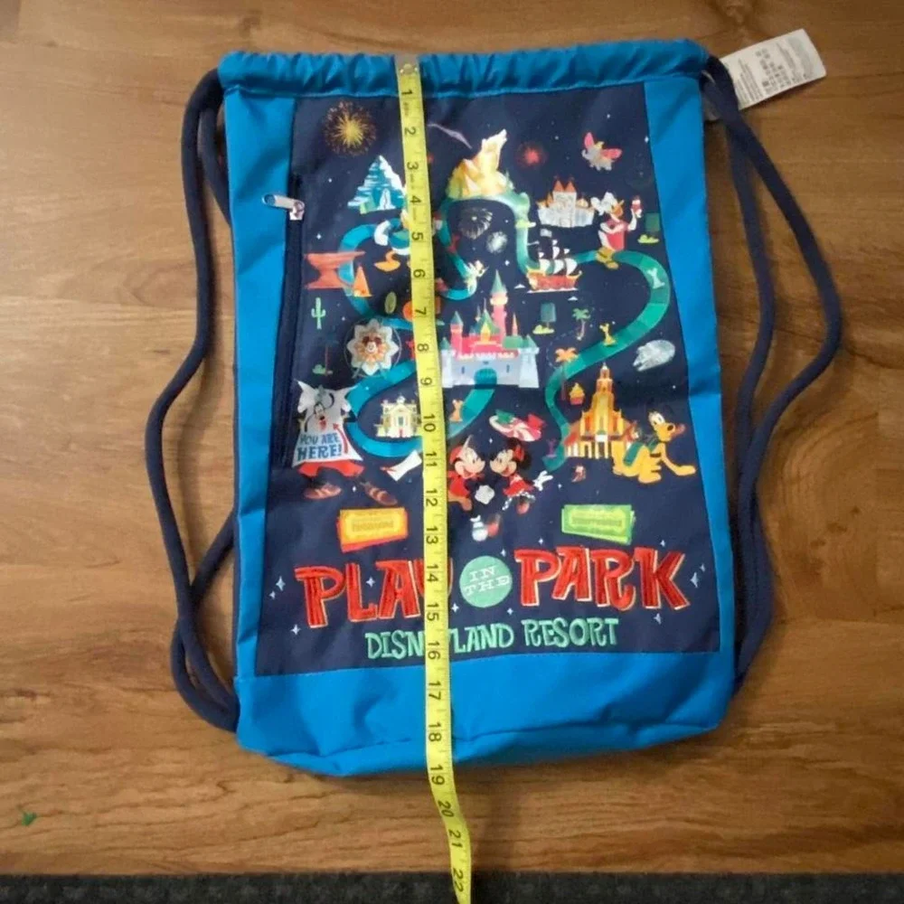 NWT Play in the‎ Park Disneyland Resort drawstring backpack Disney 18x13 inches